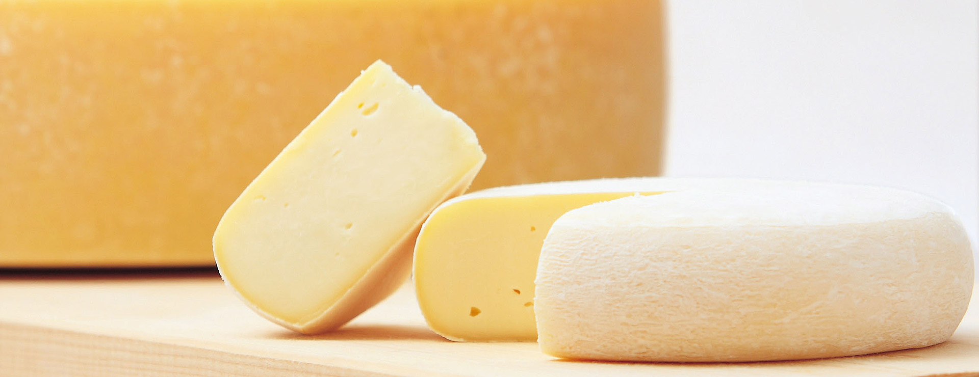 チーズ工房needs 北海道のナチュラルチーズ工房です 食べていただきたい いつものテーブルにチーズを